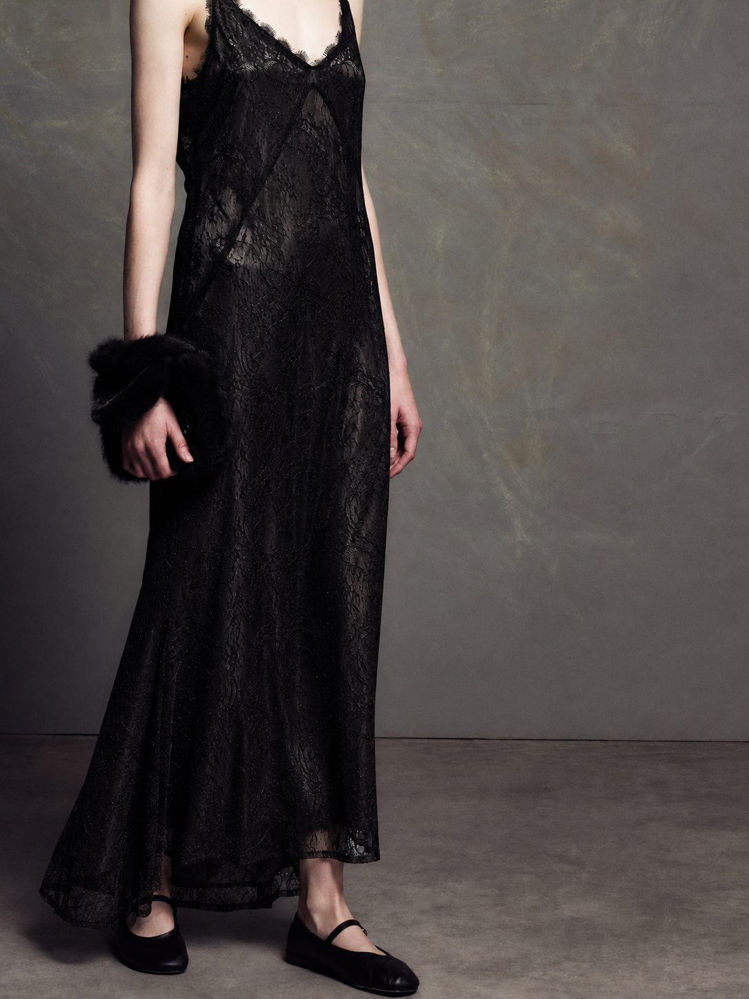 ELAN LACE DRESS BLACK