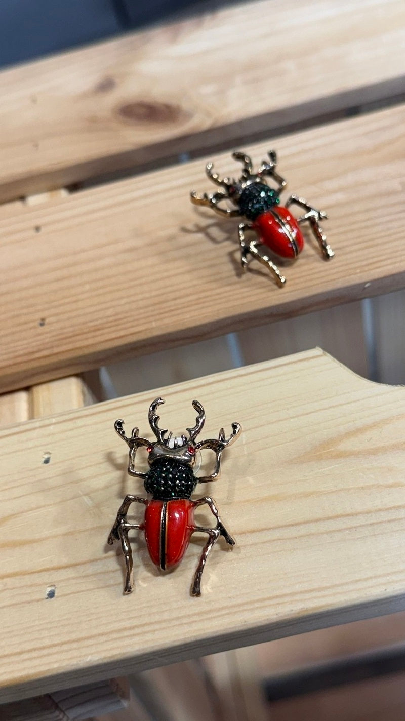 ΚΑΡΦΙΤΣΑ STAG BEETLE RED - Vesta Donna