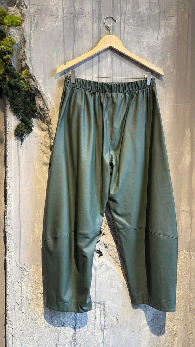 MICHELE SLOUCHY ECO LEATHER PANTS - Vesta Donna