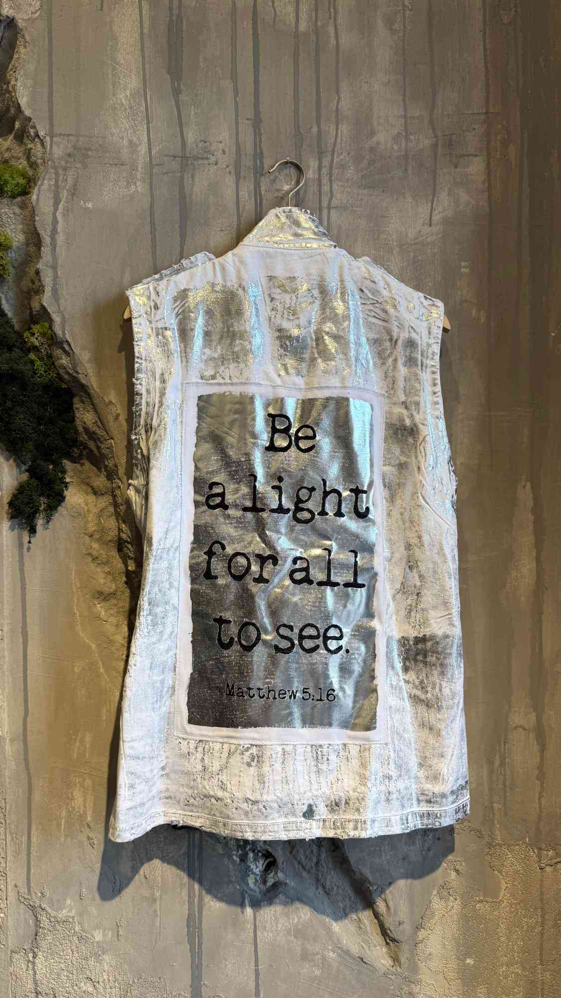 SYLVA SLEEVELESS JACKET WHITE FOIL
