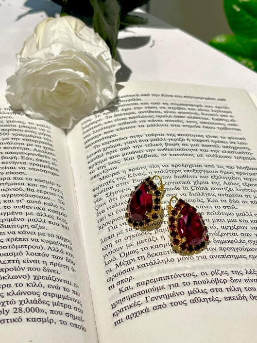 ΣΚΟΥΛΑΡΙΚΙΑ ΔΑΚΡΥ ΡΟΥΜΠΙΝΗ - Vesta Donna