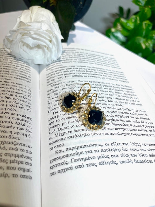 ΣΚΟΥΛΑΡΙΚΙΑ ΣΤΡΟΓΓΥΛΑ ΜΑΥΡΟ - Vesta Donna