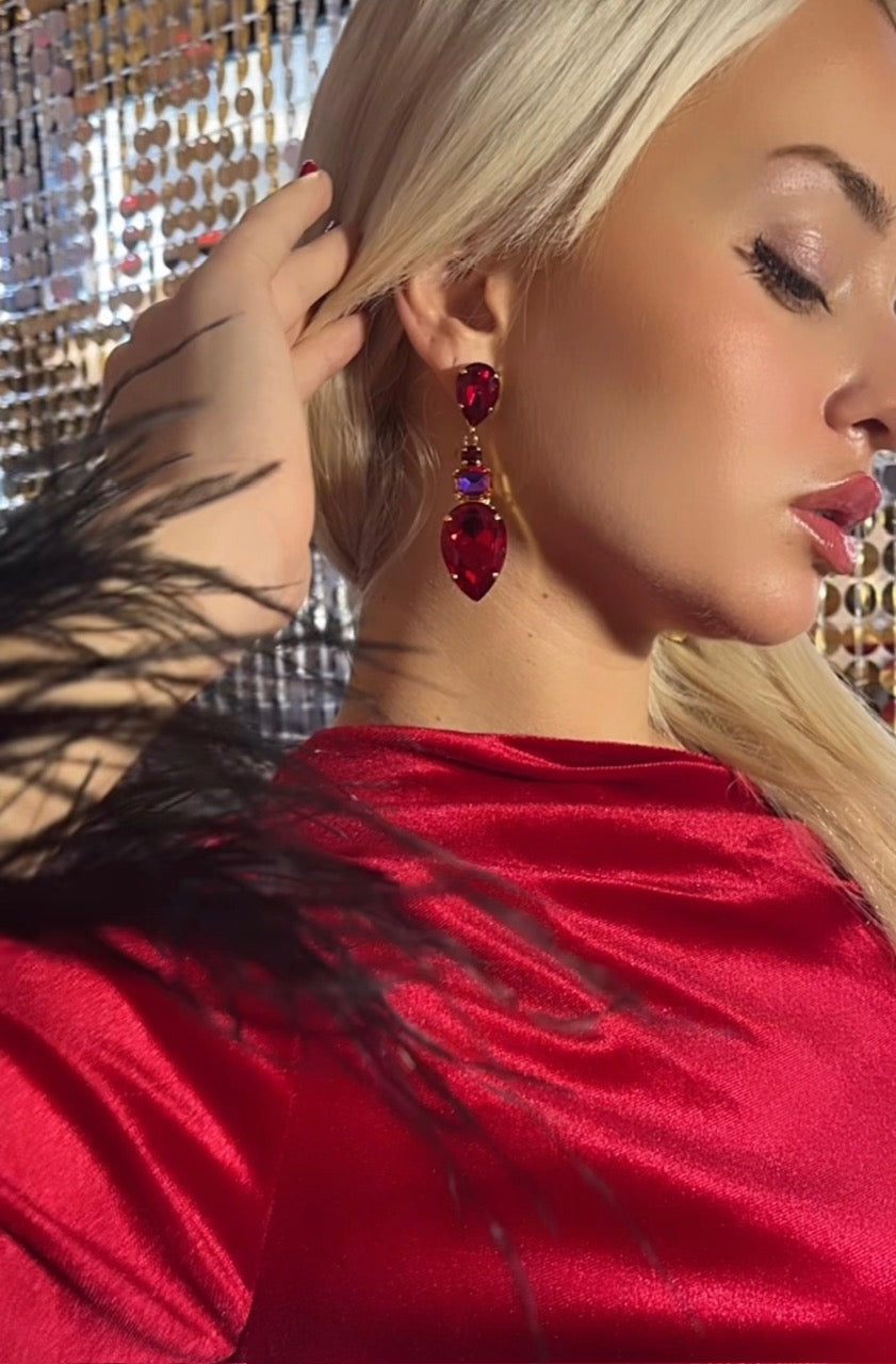 ΣΚΟΥΛΑΡΙΚΙΑ ΚΡΕΜΑΣΤΑ ΚΟΚΚΙΝΑ ΜΕ ΣΧΗΜΑΤΑ - Vesta Donna