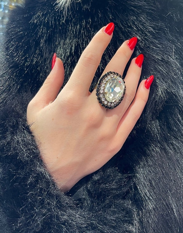 ΔΑΧΤΥΛΙΔΙ ΜΕ ΣΤΡΑΣ - Vesta Donna