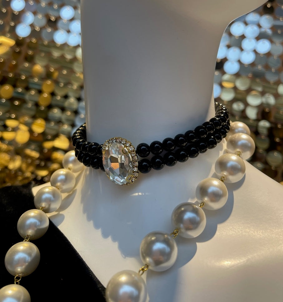 CHOKER ΜΕ ΧΑΝΤΡΕΣ ΚΑΙ ΔΙΑΦΑΝΟ ΣΤΡΑΣ - Vesta Donna