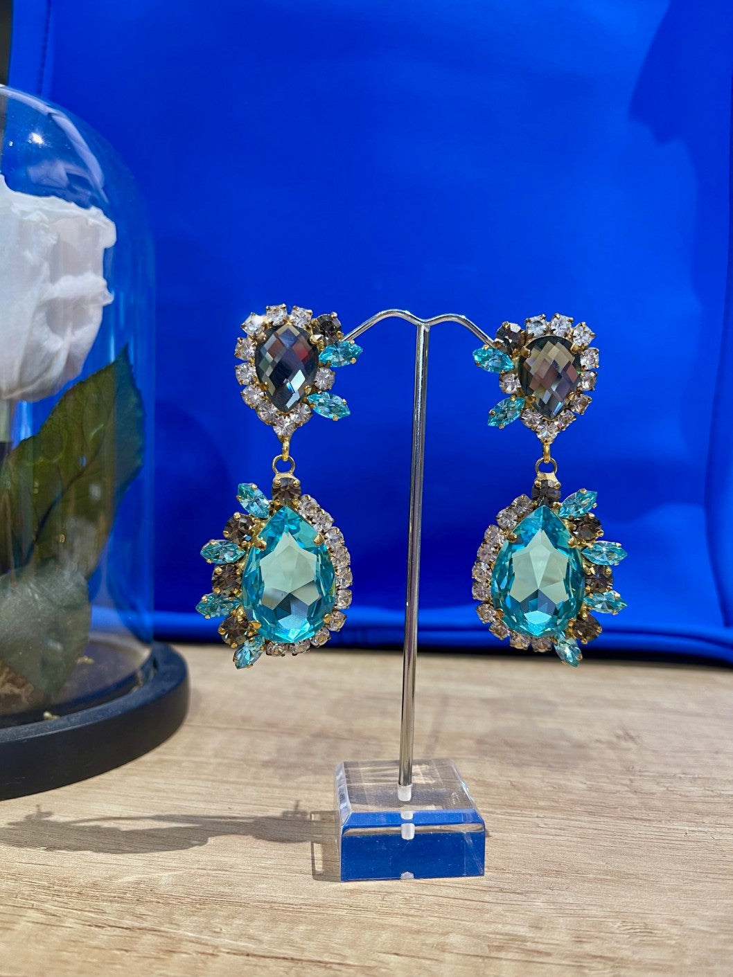 Vesta Donna ΣΚΟΥΛΑΡΙΚΙΑ ΜΕ ΣΤΡΑΣ ΚΑΙ ΣΥΝΔΥΑΣΜΌ ΣΧΗΜΑΤΩΝ - Vesta Donna