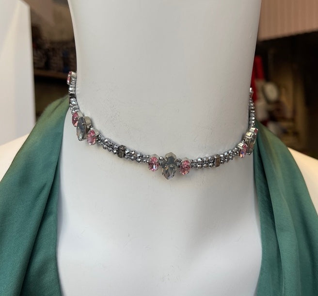 CHOKER ΜΕ ΧΑΝΤΡΕΣ ΚΑΙ ΡΟΖ ΣΤΡΑΣ - Vesta Donna