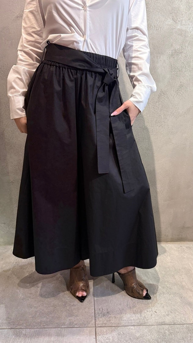 KIA PANTS DARK BLACK