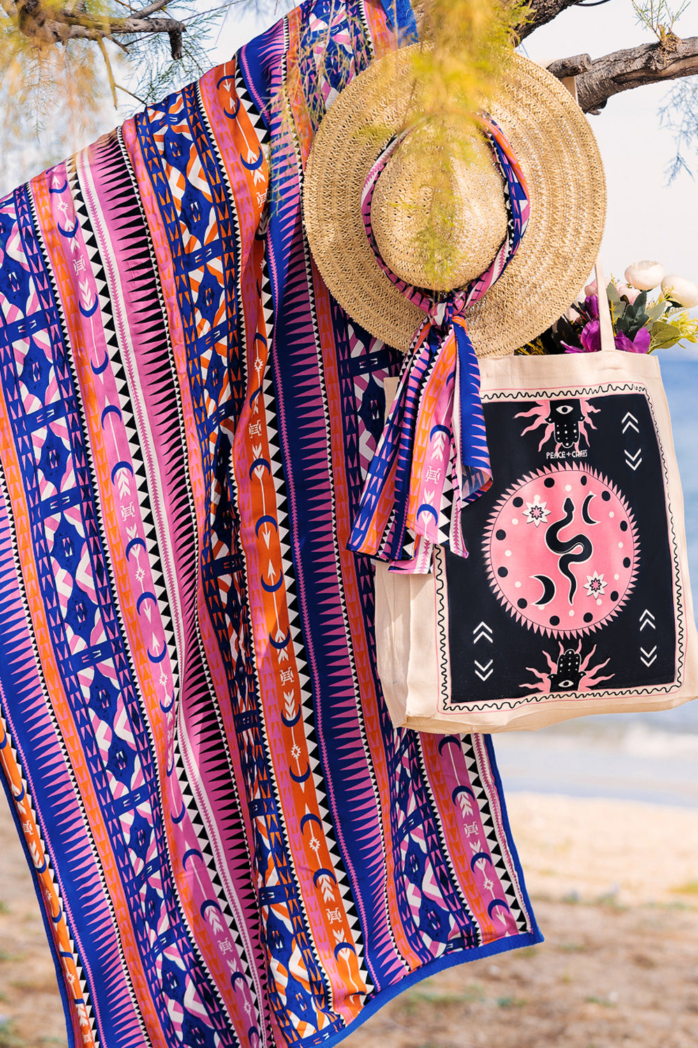 Peace & Chaos ENDEMIC BEACH TOWEL - Vesta Donna