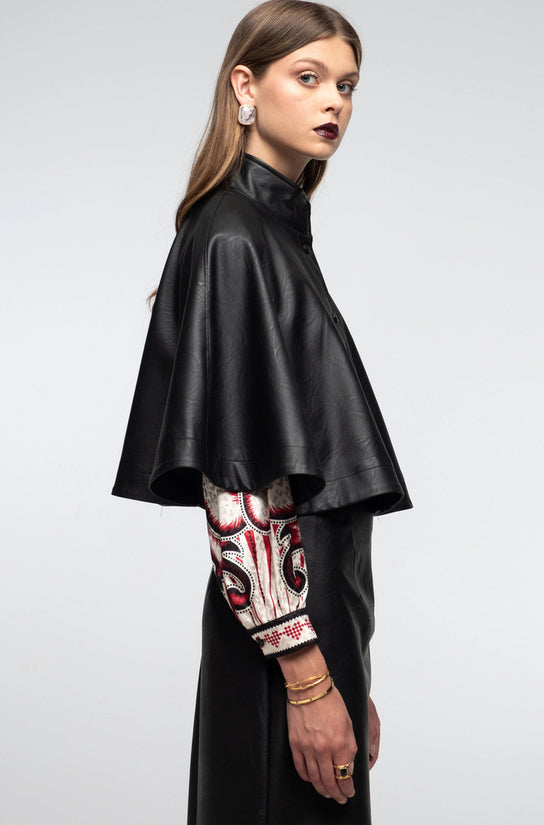 LIQUORICE CAPE BLACK