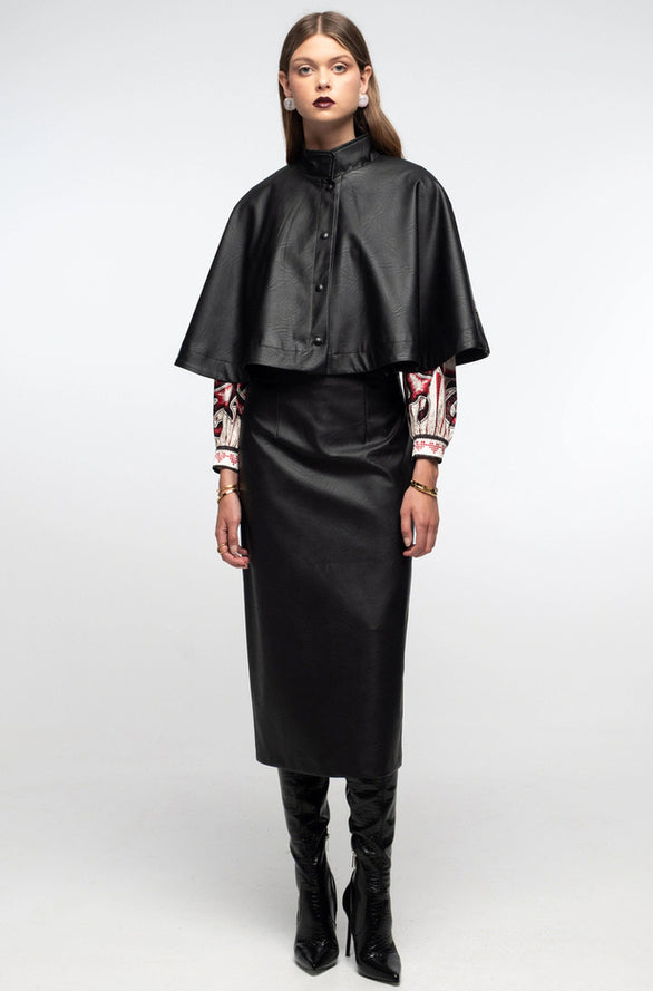 LIQUORICE CAPE BLACK