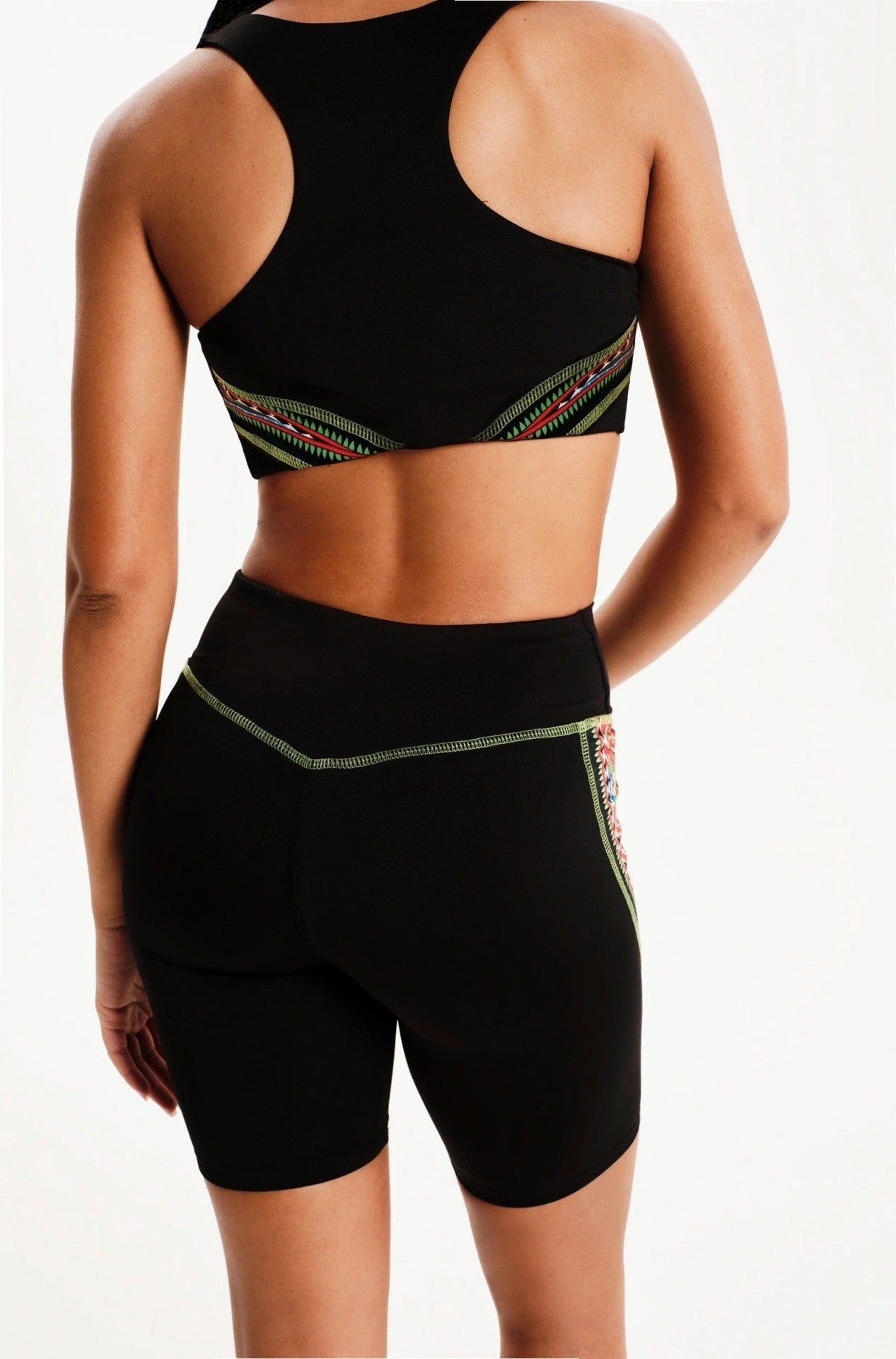 MOMENTUM SPORTS TOP