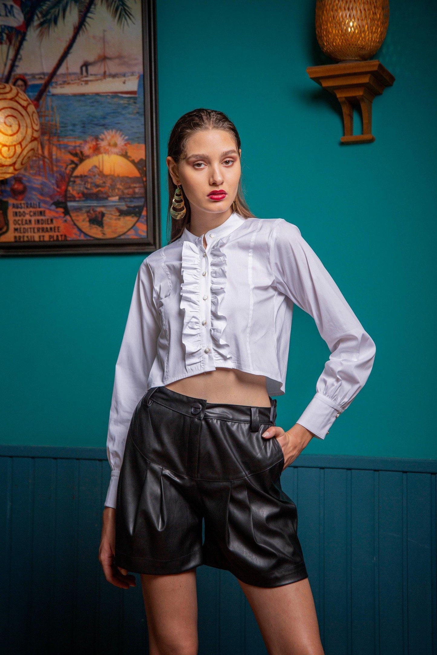 Nema SHORTS ΔΕΡΜΑΤΙΝΟ ΜΕ ΠΙΕΤΕΣ - Vesta Donna