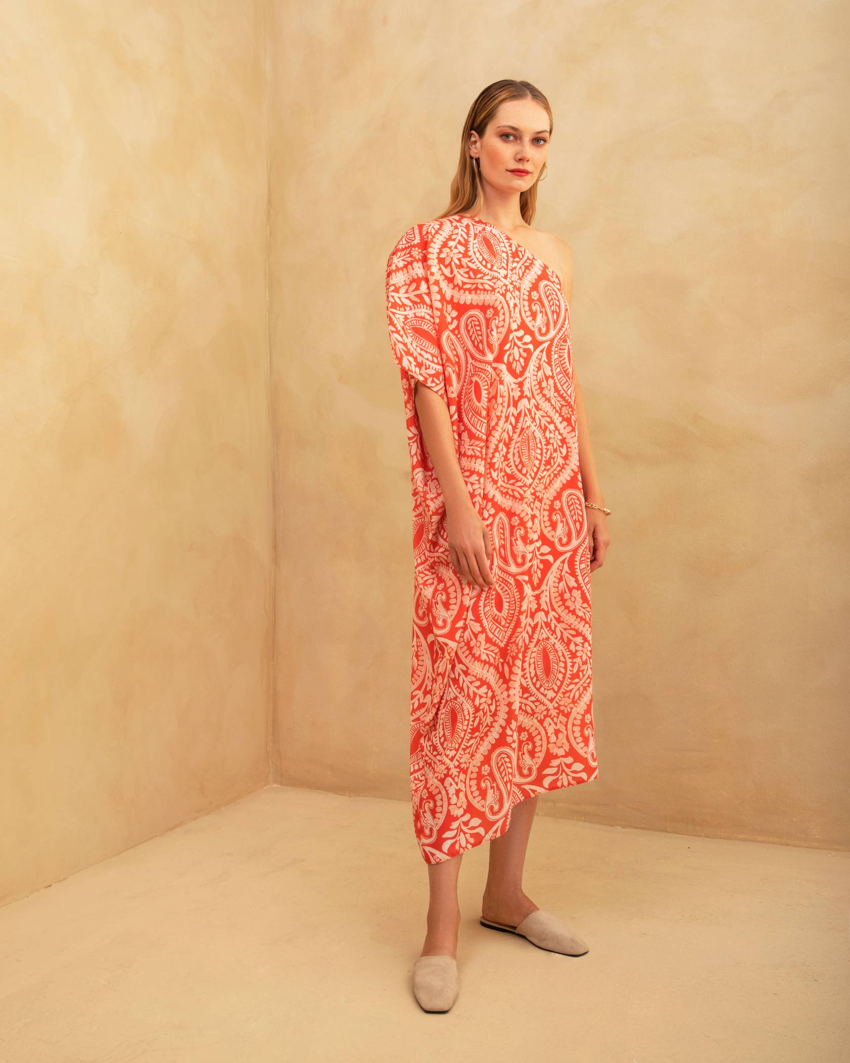 Moutaki NASTAZIA ONE SLEEVE DRESS - Vesta Donna