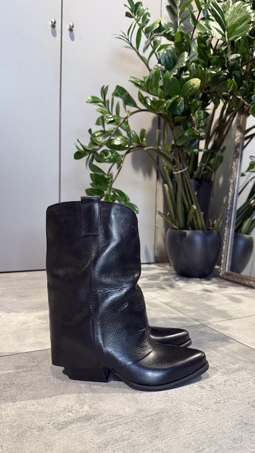 MISKA LEATHER BOOTS BLACK