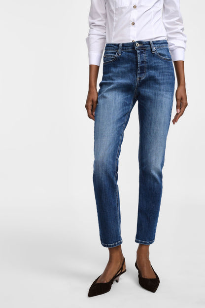 JACKIE STRAIGHT LEG JEANS