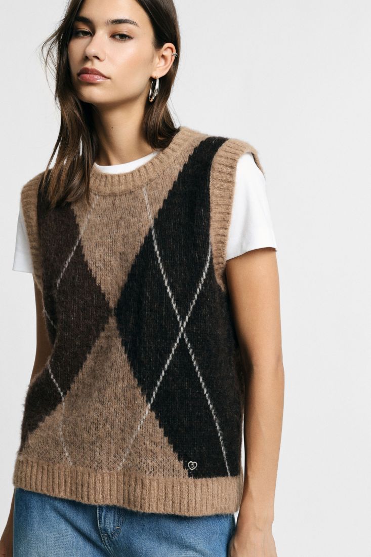 AVERY ARGYLE KNIT VEST