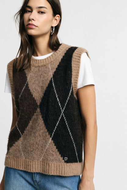 AVERY ARGYLE KNIT VEST