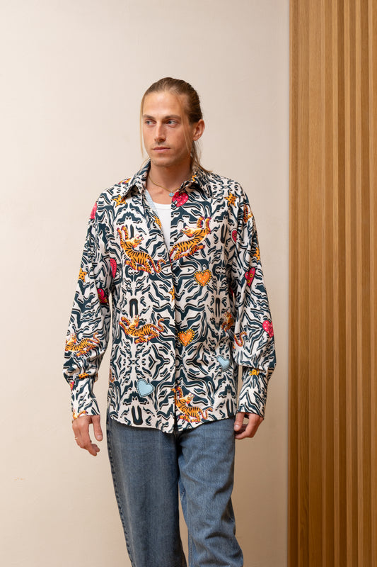 WILD HEART PRINT SHIRT