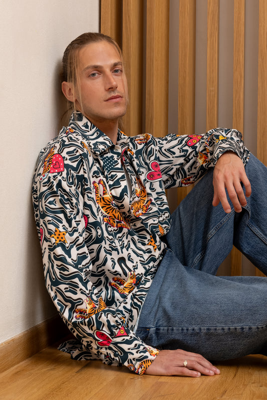 WILD HEART PRINT SHIRT