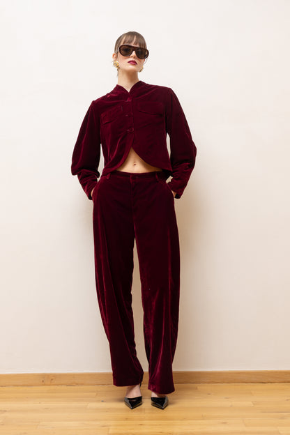 IZZA SUIT