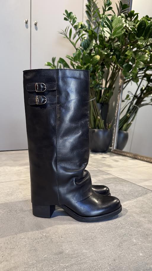 DILLY LEATHER BOOTS