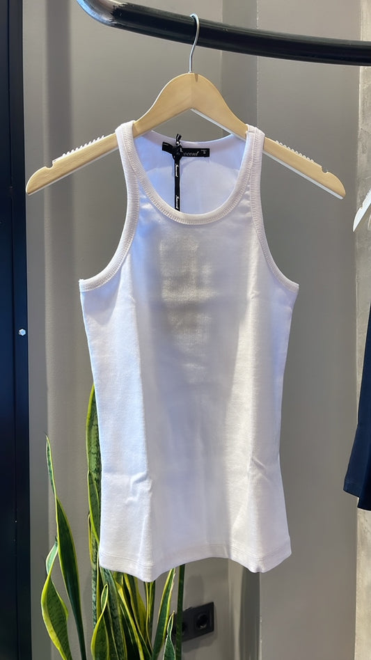 BASIC ATHLETIC TOP