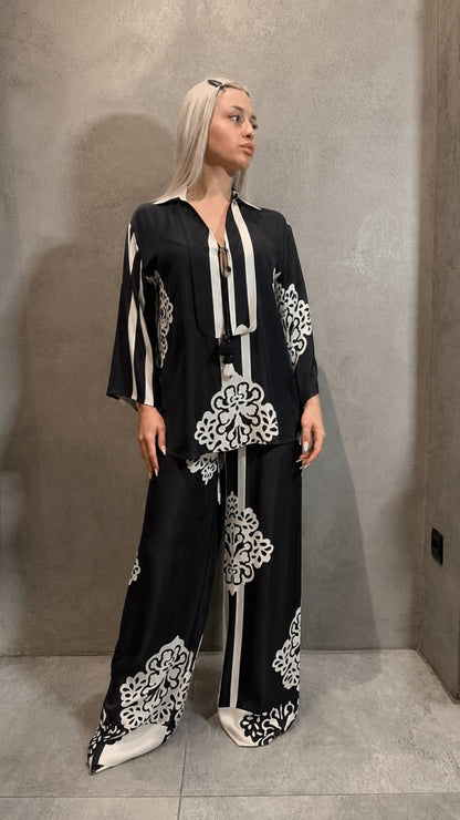 LIORA SET BLACK ECRU