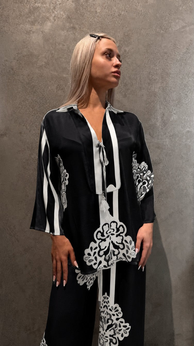 LIORA SET BLACK ECRU