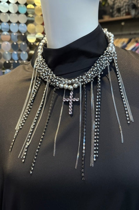 ΚΟΛΙΕ ΠΕΡΛΕΣ ΣΤΡΑΣ ΜΕ ΚΡΕΜΑΣΤΟ ΣΤΑΥΡΟ