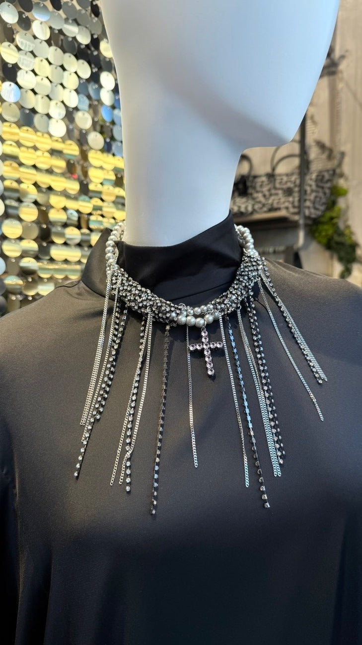 ΚΟΛΙΕ ΠΕΡΛΕΣ ΣΤΡΑΣ ΜΕ ΚΡΕΜΑΣΤΟ ΣΤΑΥΡΟ