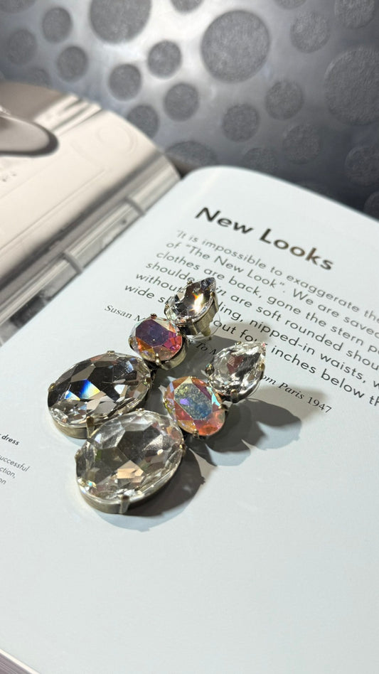 ΣΚΟΥΛΑΡΙΚΙΑ ΚΡΕΜΑΣΤΑ ΜΕ ΟΒΑΛ ΣΤΡΑΣ ΔΙΑΦΑΝΟ