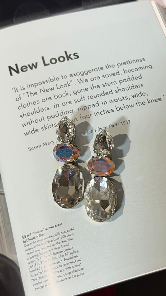 ΣΚΟΥΛΑΡΙΚΙΑ ΚΡΕΜΑΣΤΑ ΜΕ ΟΒΑΛ ΣΤΡΑΣ ΔΙΑΦΑΝΟ