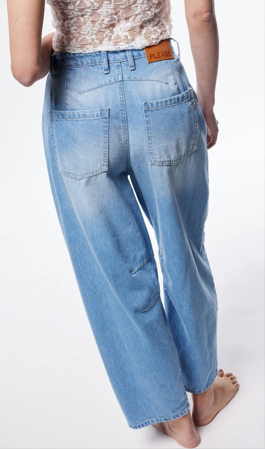 JANIE BARREL LEG JEANS