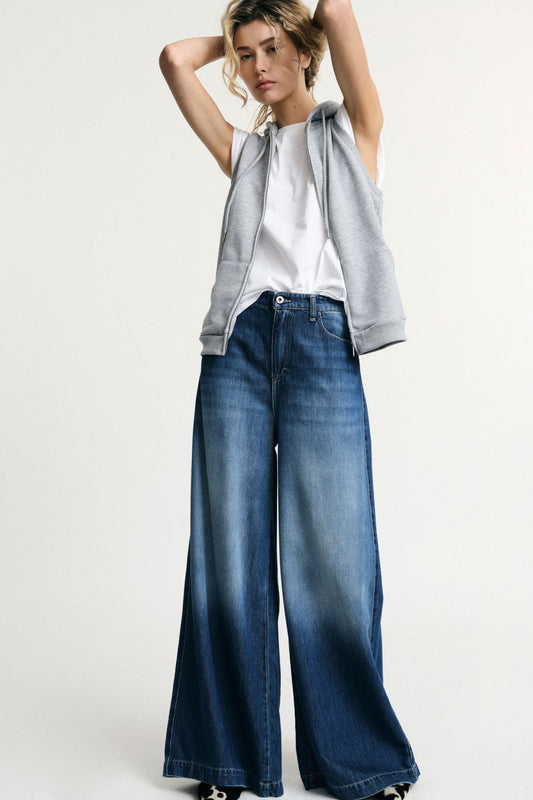 FLERIA WIDE LEG JEANS
