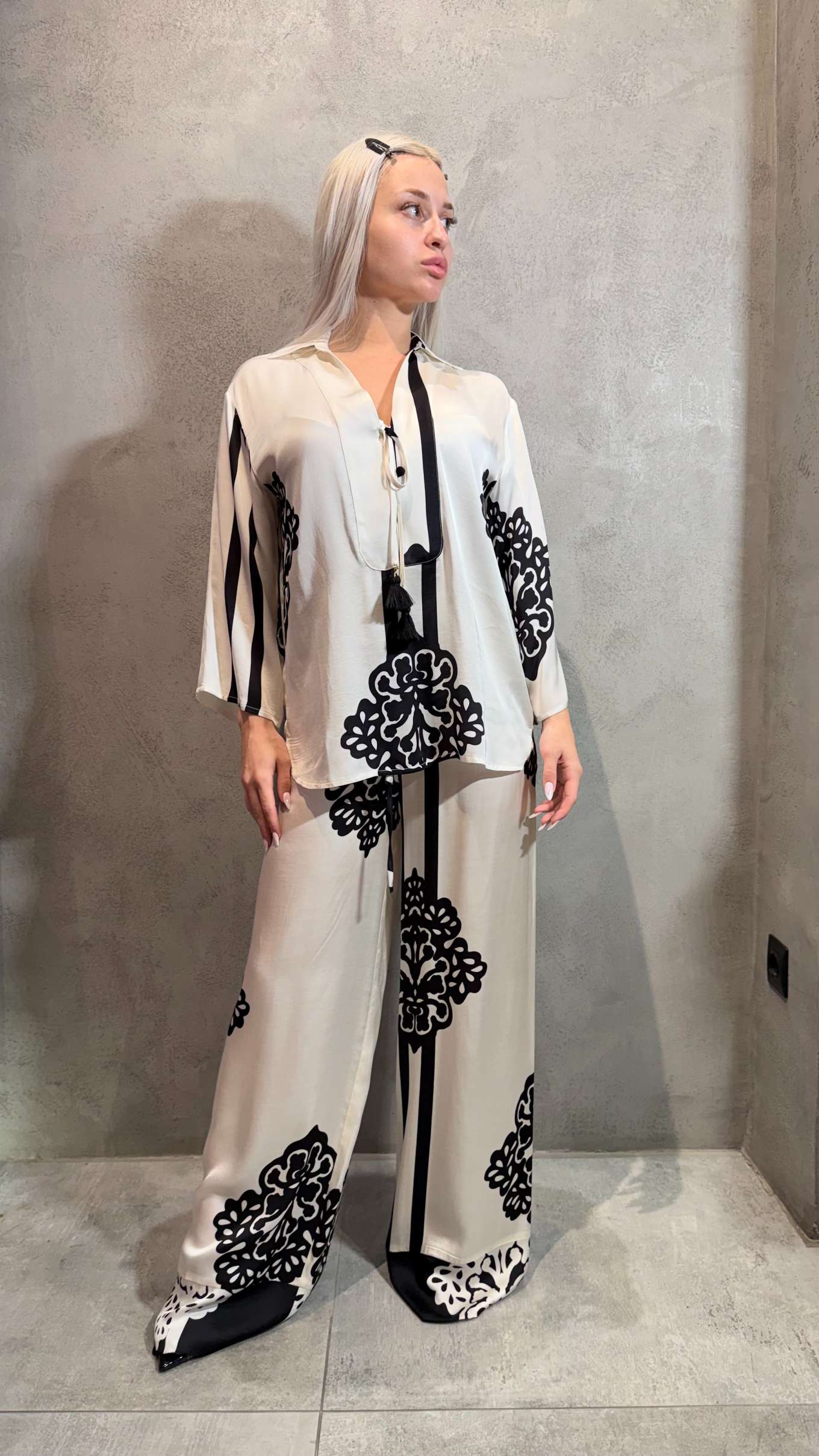  LIORA SET ECRU BLACK - Vesta Donna 