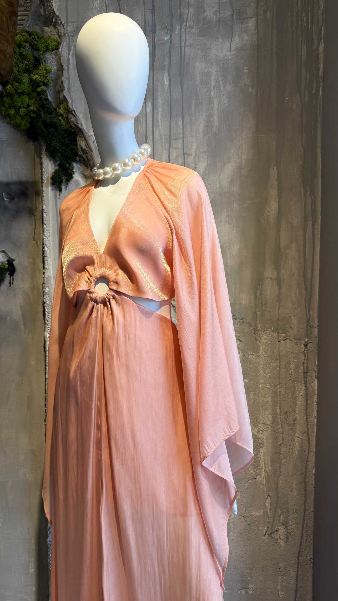 SEEZY CUT OUT DRESS PEACH
