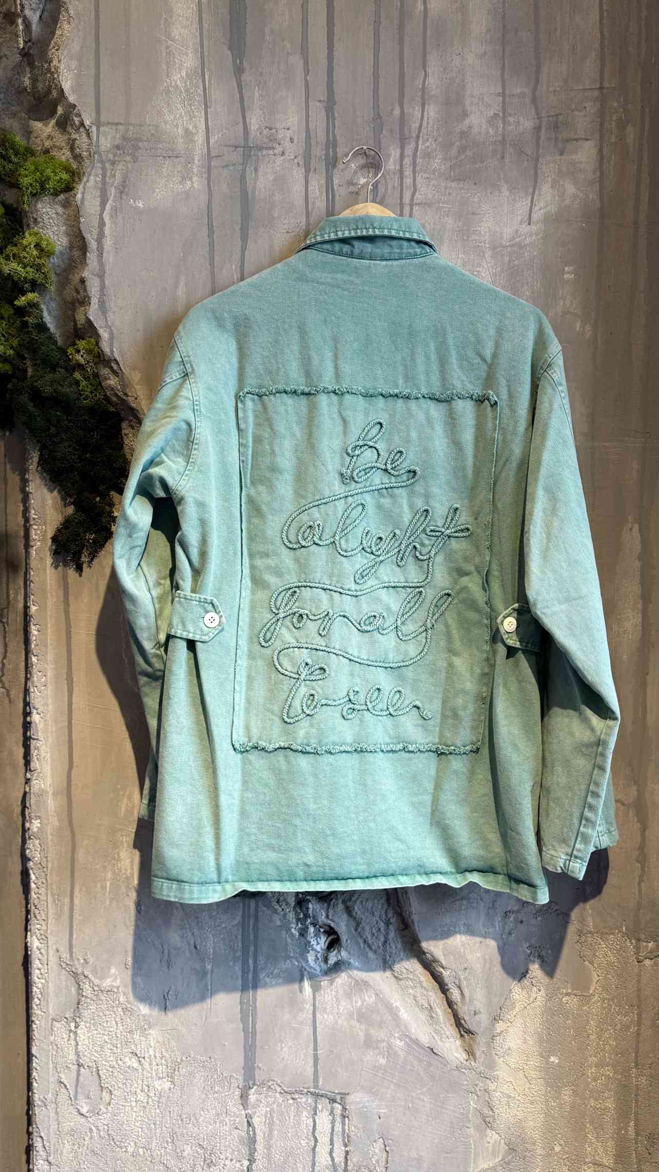 VERTIGO JACKET PEANUT