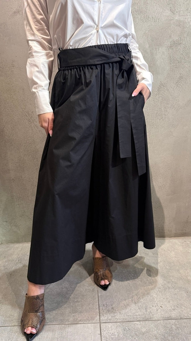 KIA PANTS DARK BLACK