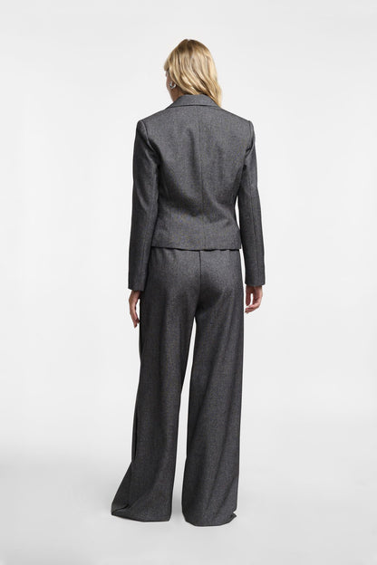 CHARLIE SUIT