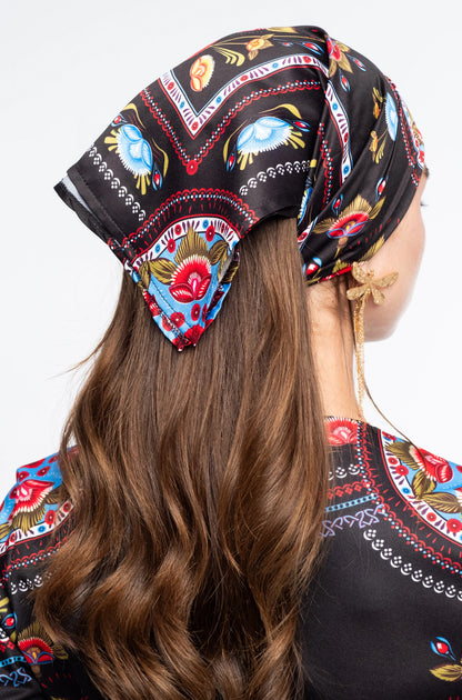 ESSENCE SCARF