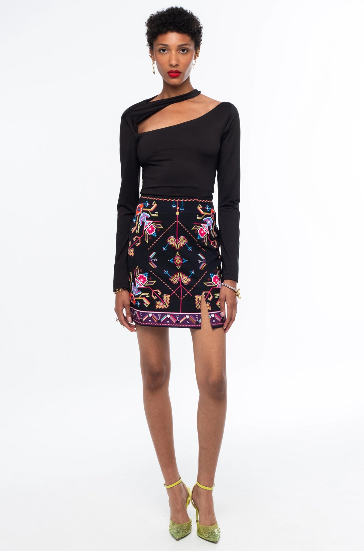 EMBLEM MINI SKIRT