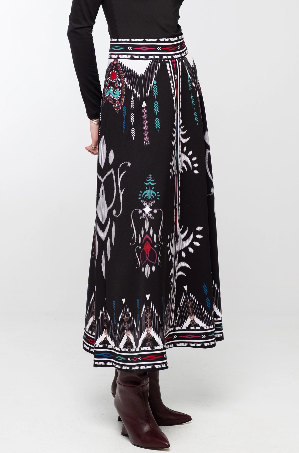 LEGEND LONG SKIRT