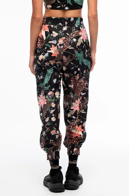 SACRED WILD TRAINING PANTS