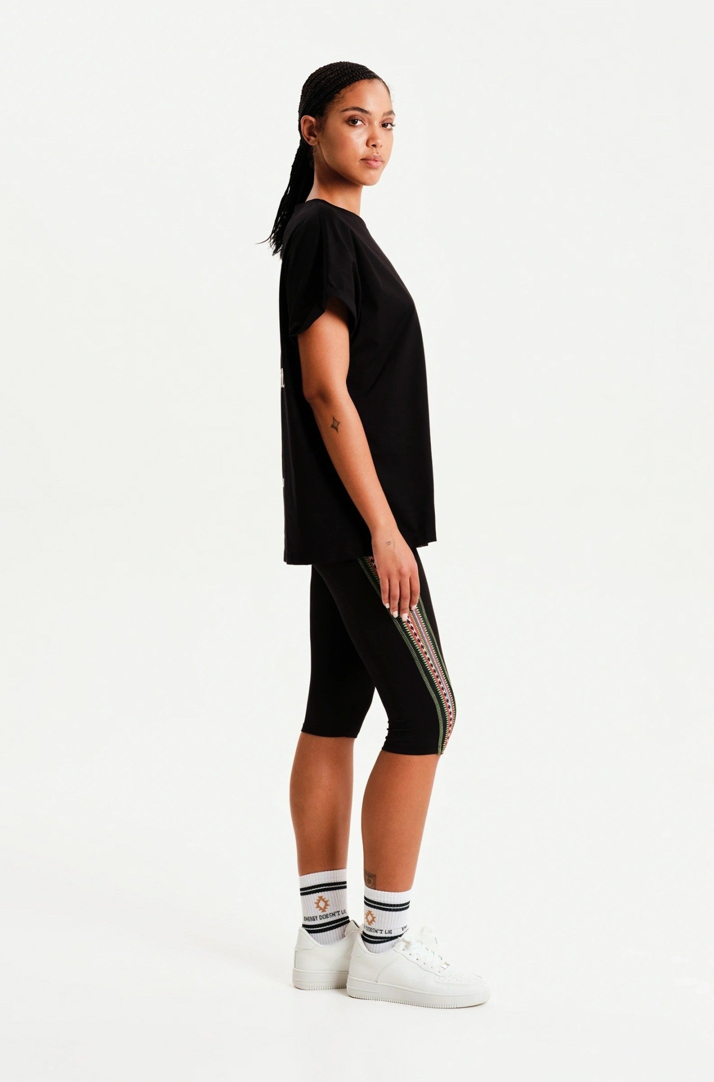 SERENITY LOOSE-ART T-SHIRT BLACK - Cotton