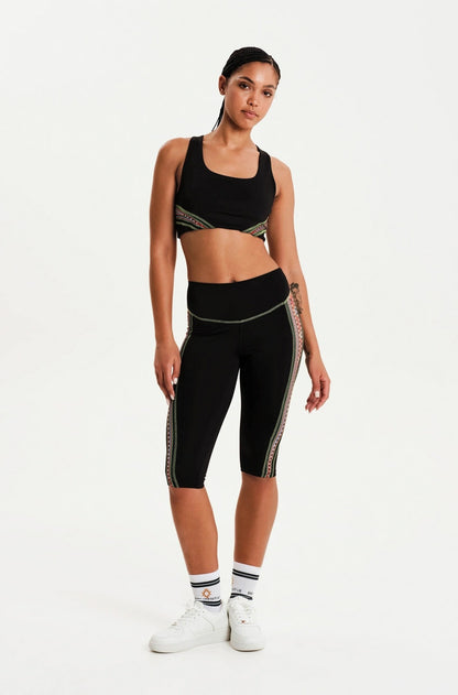 MOMENTUM CAPRI LEGGINGS