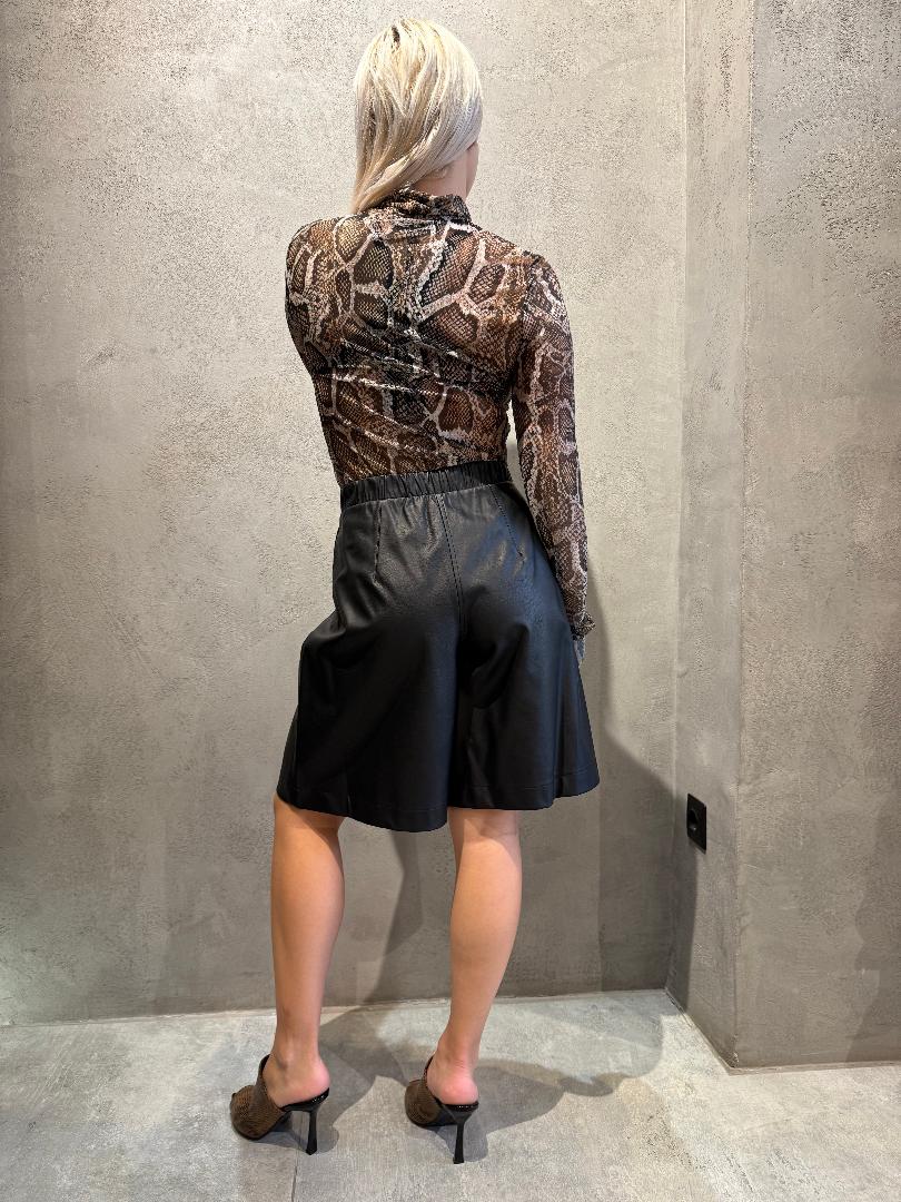 LINA ECO LEATHER SHORTS BLACK