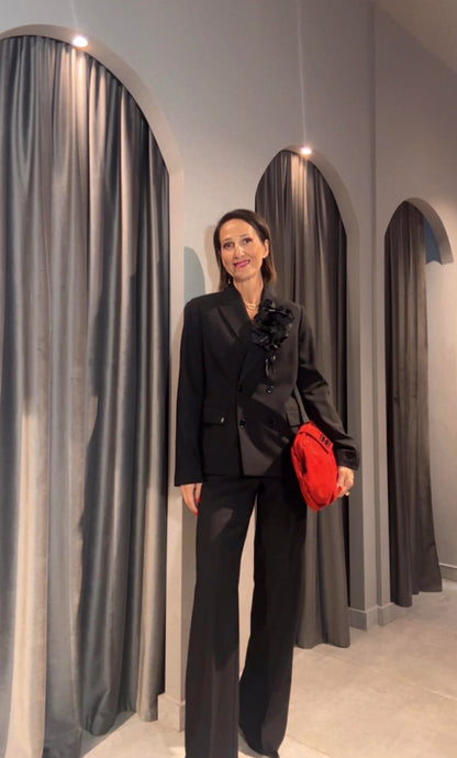 MELINA SUIT
