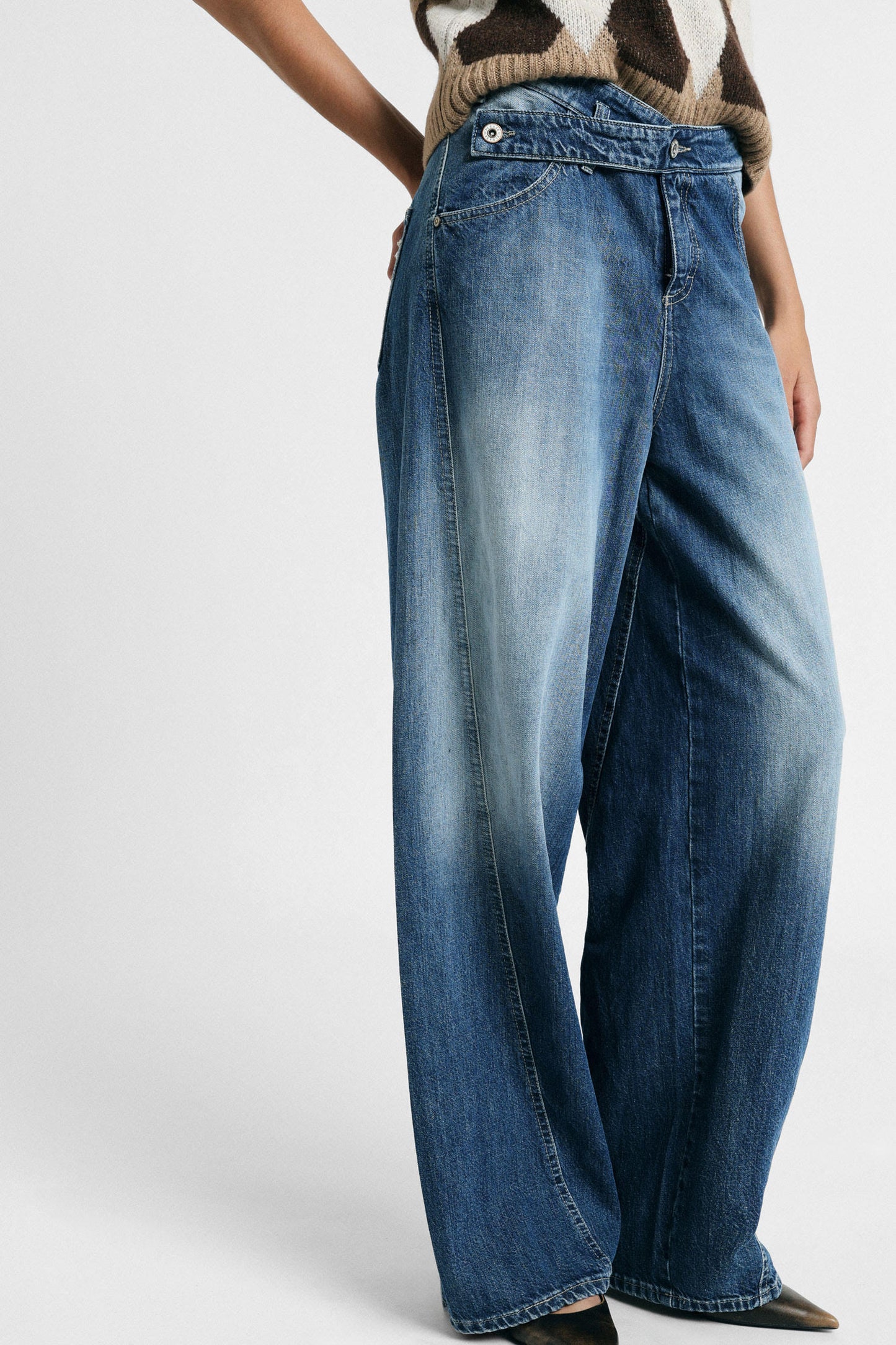 ALESSIA WIDE DENIM PANTS