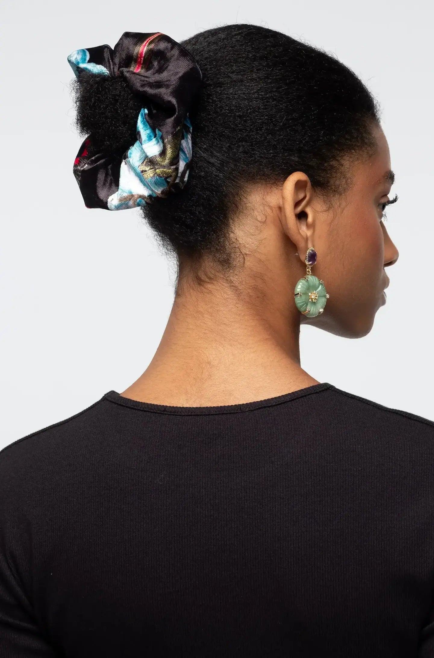 HYDRANGEA SCRUNCHIE